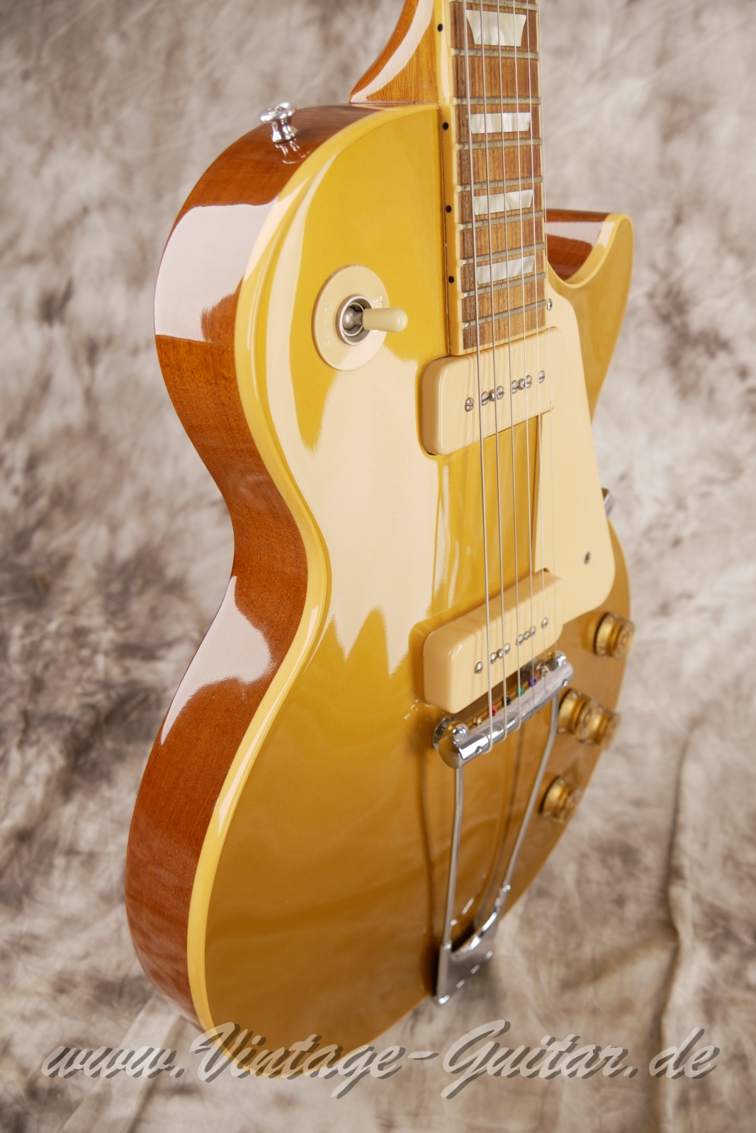 img/vintage/6273/Gibson_Les Paul_Tribute_1952_Goldtop_2009-009.JPG